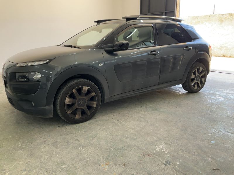Citroen C4 Cactus 1.6 Blue-HDi Shine 2017 – снимка 2