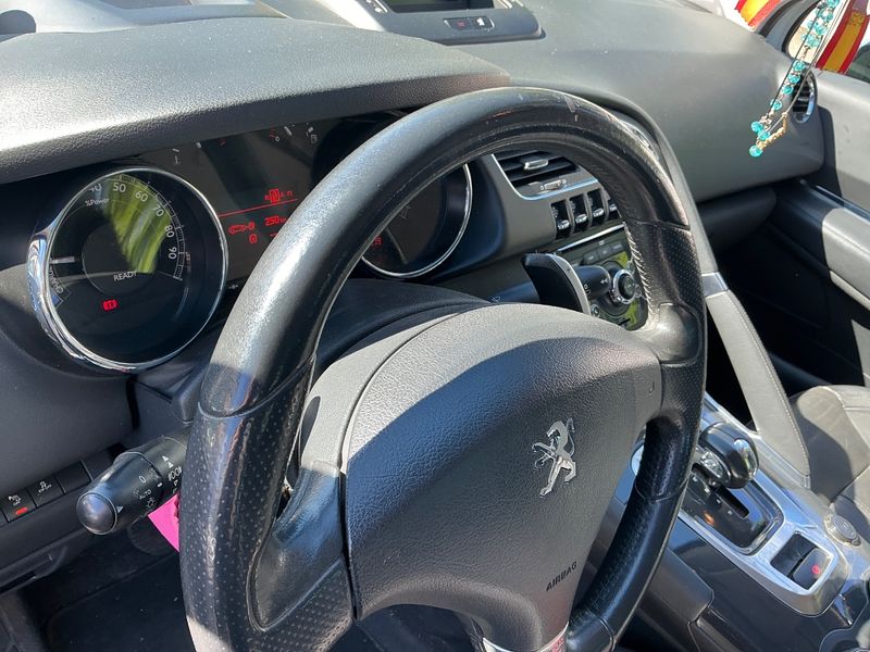 Peugeot 3008 2.0 HDi Active 2012 – снимка 29