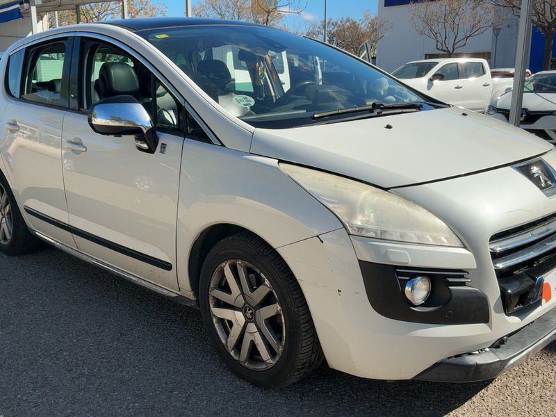 Peugeot 3008 2.0 HDi Active 2012 – снимка 12