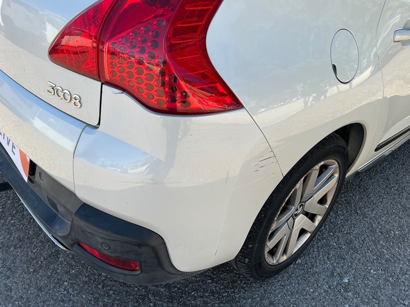 Peugeot 3008 2.0 HDi Active 2012 – снимка 23
