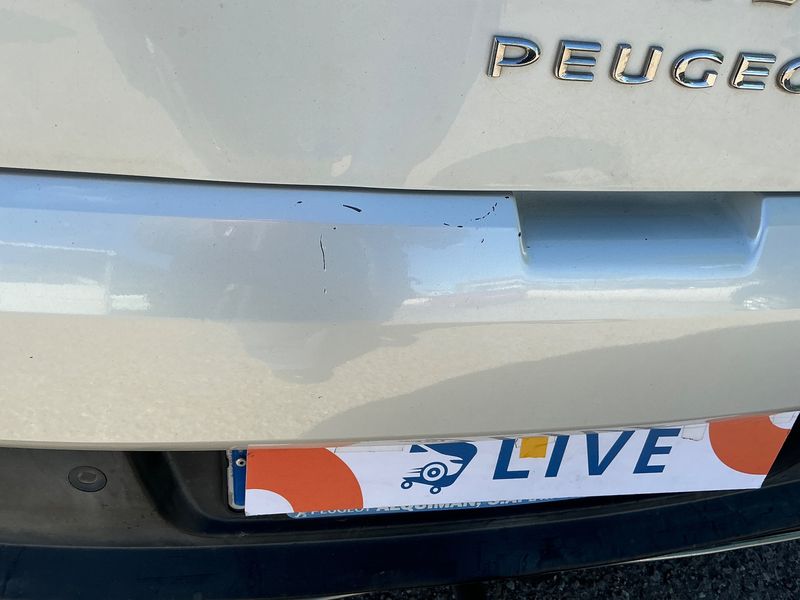 Peugeot 3008 2.0 HDi Active 2012 – снимка 32