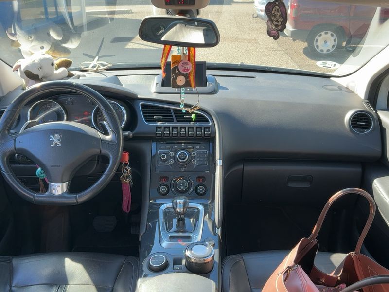 Peugeot 3008 2.0 HDi Active 2012 – снимка 17