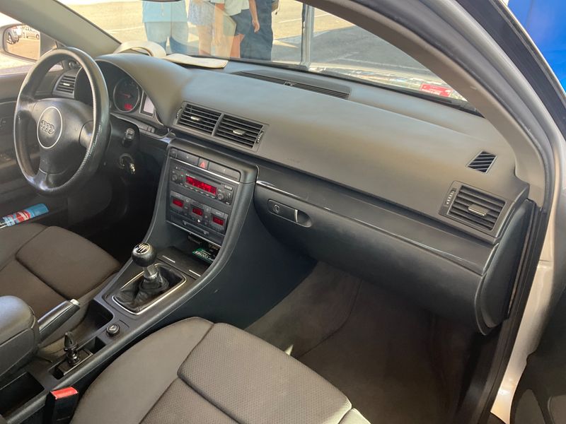 Audi A4 1.9 TDI 2004 – снимка 3