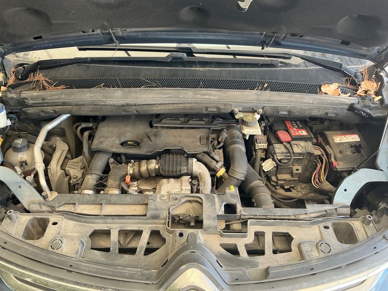 Citroen C4 Picasso 1.6 e-HDi Intensive 2014 – снимка 8