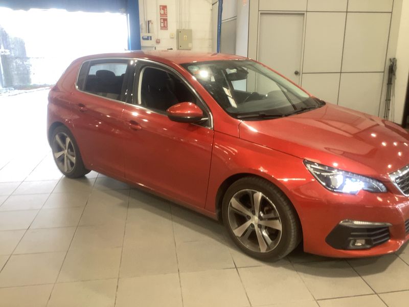 Peugeot 308 1.6 Blue-HDi Allure 2017 – снимка 12