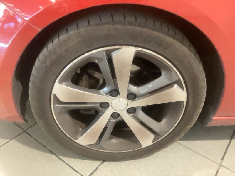 Peugeot 308 1.6 Blue-HDi Allure 2017 – снимка 3