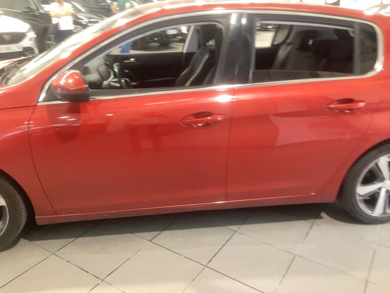 Peugeot 308 1.6 Blue-HDi Allure 2017 – снимка 4