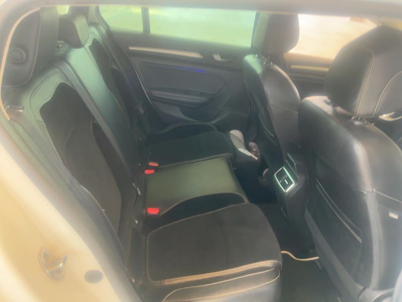 Renault Megane 1.5 dCi Energy Intens 2017 – снимка 19