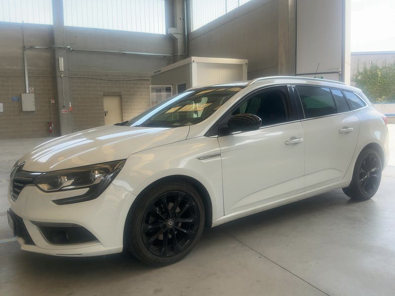Renault Megane 1.5 dCi Energy Intens 2017 – снимка 2