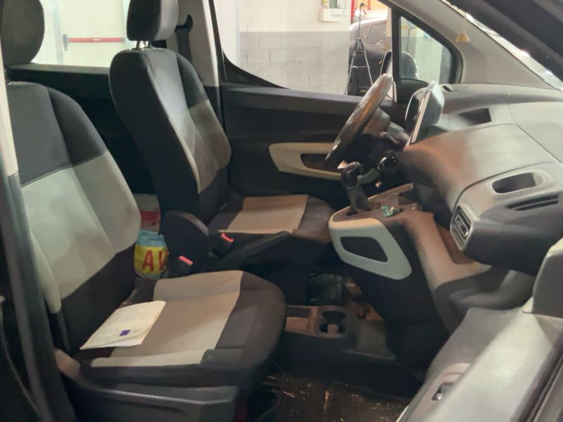 Citroen Berlingo 1.5 Blue-HDi Feel M 2018 – снимка 16