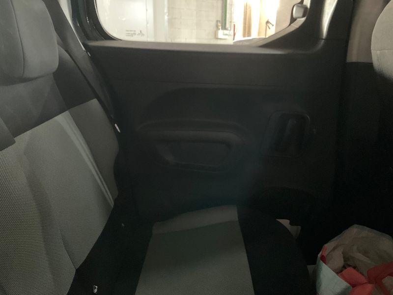Citroen Berlingo 1.5 Blue-HDi Feel M 2018 – снимка 35