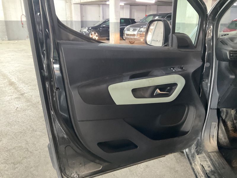 Citroen Berlingo 1.5 Blue-HDi Feel M 2018 – снимка 33