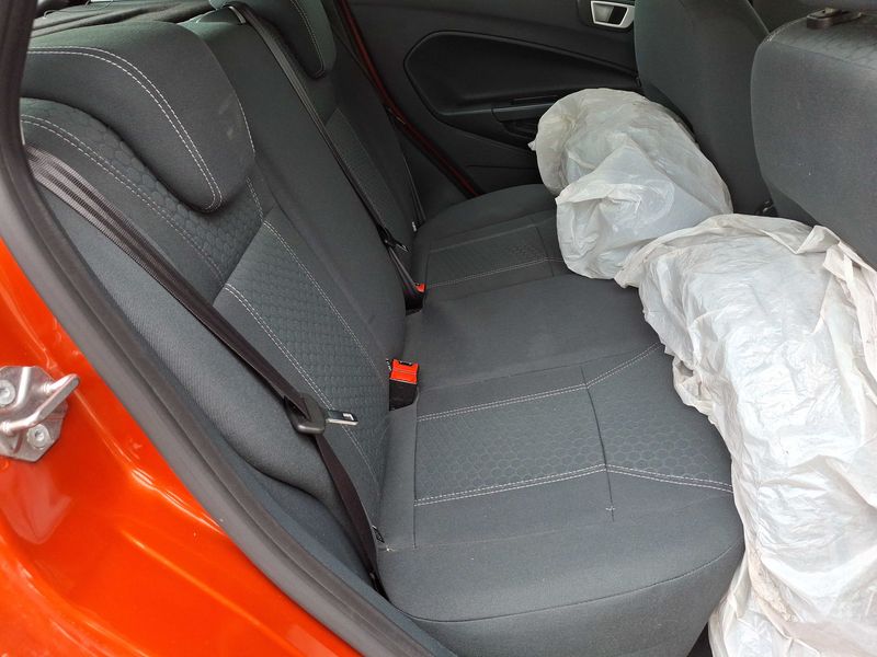 Ford Fiesta 1.25 Titanium 2012 – снимка 13