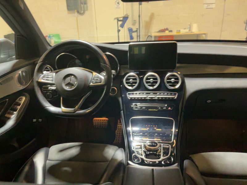Mercedes-Benz GLC-Klasse GLC 220 4Matic AMG Line 2016 – снимка 17