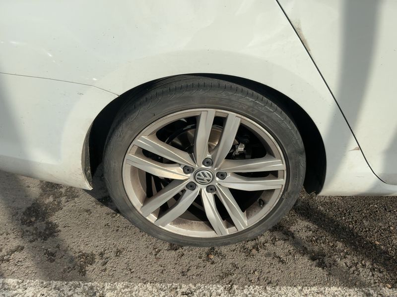 Volkswagen Golf VII 2.0 TDI Sport BlueMotion Tech 2015 – снимка 9