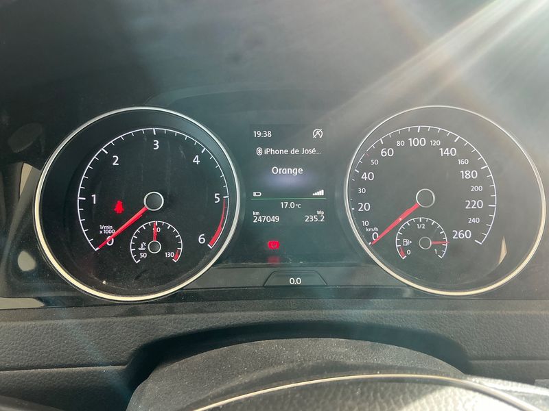 Volkswagen Golf VII 2.0 TDI Sport BlueMotion Tech 2015 – снимка 18