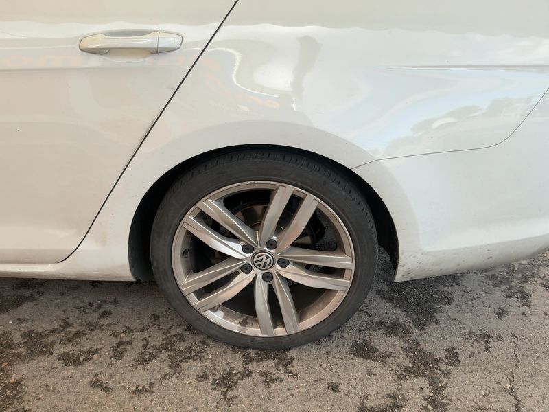 Volkswagen Golf VII 2.0 TDI Sport BlueMotion Tech 2015 – снимка 5