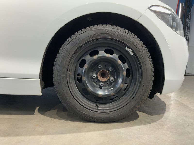 BMW 1er 116i 2012 – снимка 11