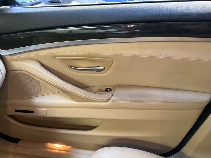 BMW 5er 535i xDrive 2011 – снимка 35