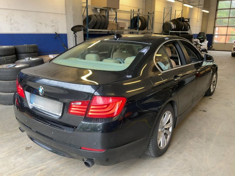 BMW 5er 535i xDrive 2011 – снимка 8