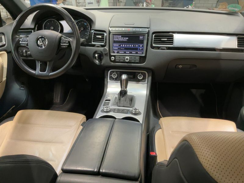 Volkswagen Touareg 3.0 V6 TDI Exclusive Terrain Tech BlueMotion Tech 2017 – снимка 18