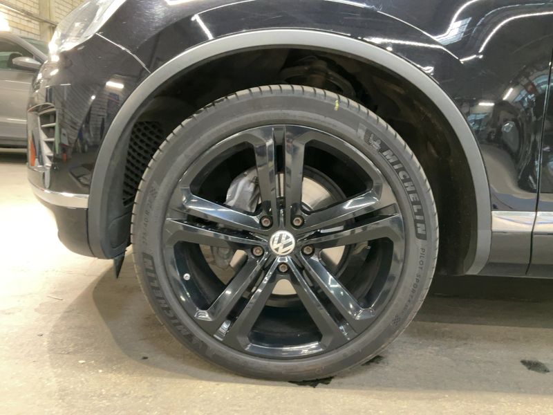 Volkswagen Touareg 3.0 V6 TDI Exclusive Terrain Tech BlueMotion Tech 2017 – снимка 3