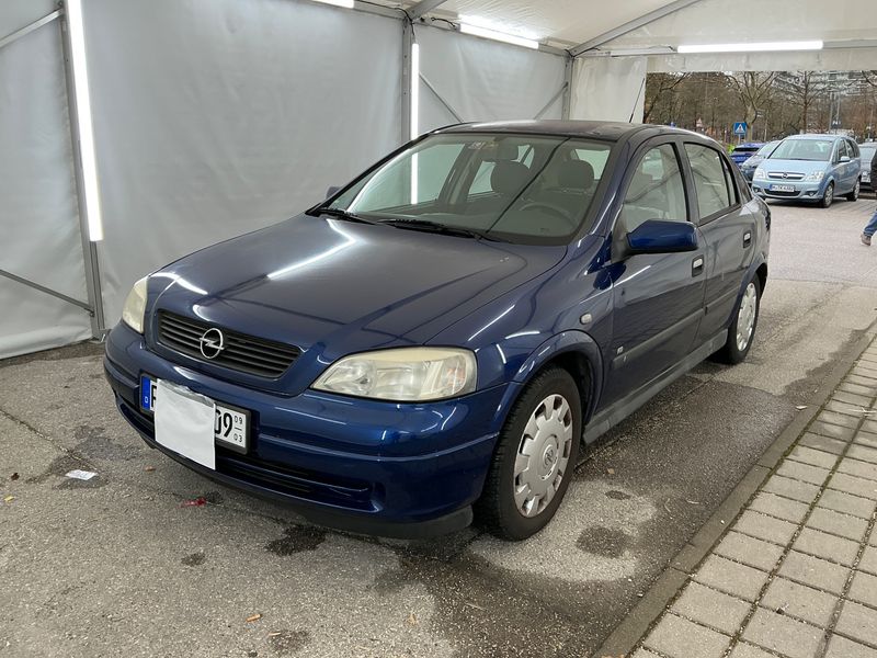 Opel Astra 1.4 Edition 2010 – снимка 1