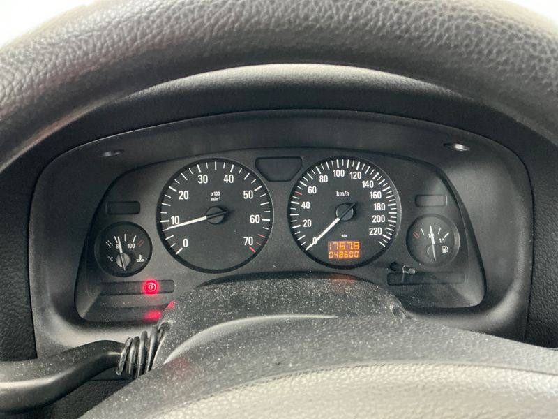 Opel Astra 1.4 Edition 2010 – снимка 4