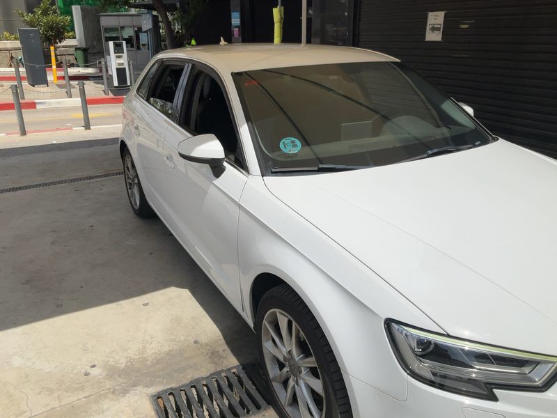 Audi A3 Sportback 1.6 TDI Design 2018 – снимка 12