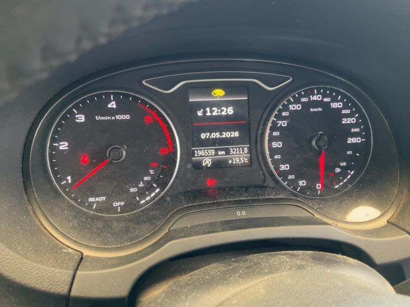 Audi A3 Sportback 1.6 TDI Design 2018 – снимка 18