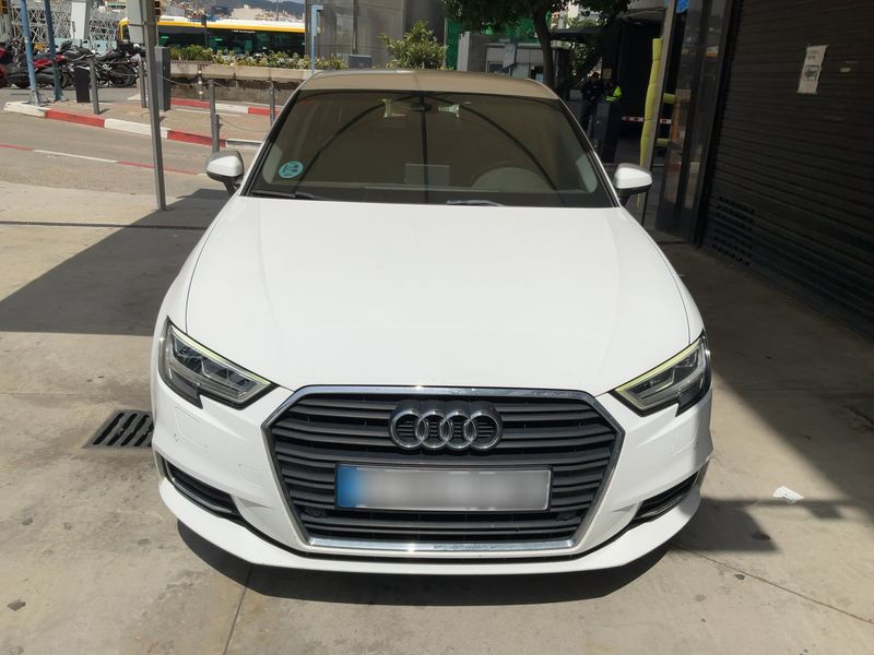 Audi A3 Sportback 1.6 TDI Design 2018 – снимка 14