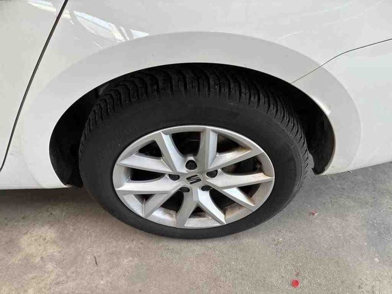 Seat Leon 2.0 TDI Style 2023 – снимка 20