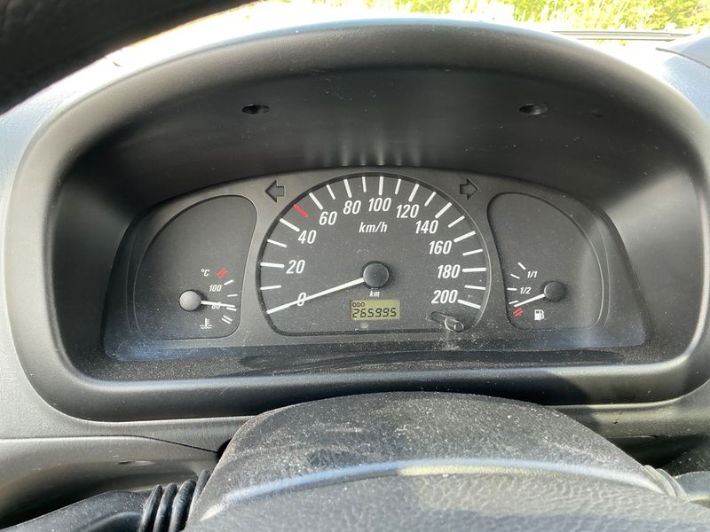 Opel Agila 1.2 Comfort 2000 – снимка 4