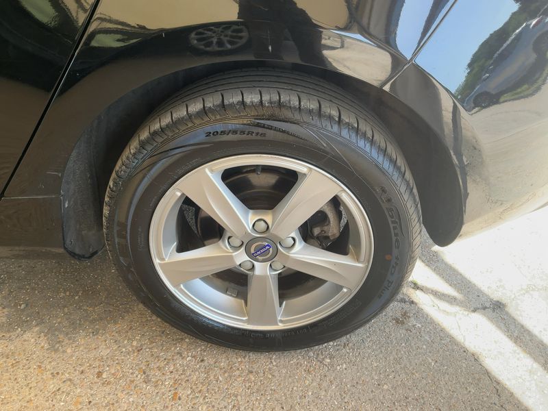 Volvo V40 2.0 D2 Kinetic 2015 – снимка 5