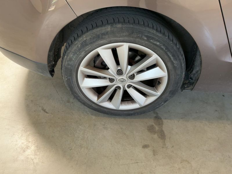 Renault Grand Scenic 1.4 TCe Luxe 2012 – снимка 9