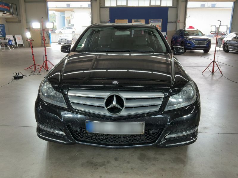 Mercedes-Benz C-Klasse C 220 CDI BlueEfficiency Avantgarde 2013 – снимка 9