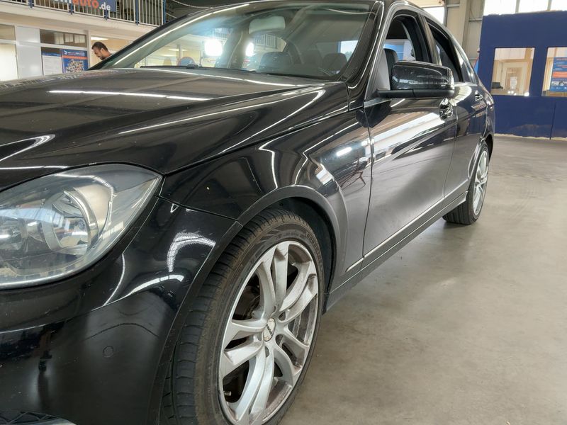 Mercedes-Benz C-Klasse C 220 CDI BlueEfficiency Avantgarde 2013 – снимка 2