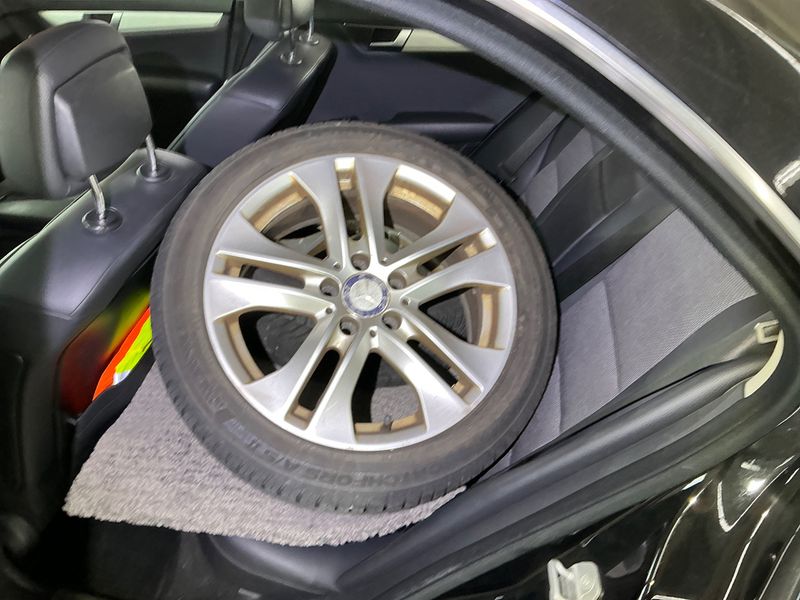 Mercedes-Benz C-Klasse C 220 CDI BlueEfficiency Avantgarde 2013 – снимка 21