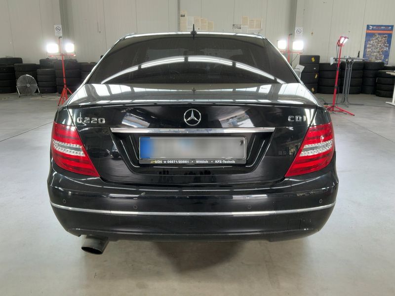 Mercedes-Benz C-Klasse C 220 CDI BlueEfficiency Avantgarde 2013 – снимка 5
