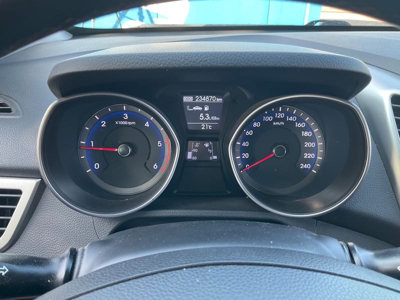Hyundai i30 1.6 CRDi Classic Blue 2015 – снимка 4