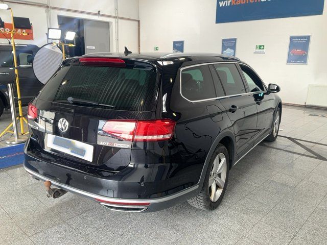 Volkswagen Passat Alltrack 2.0 TDI 4Motion BlueMotion Tech 2017 – снимка 8