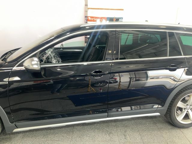 Volkswagen Passat Alltrack 2.0 TDI 4Motion BlueMotion Tech 2017 – снимка 4