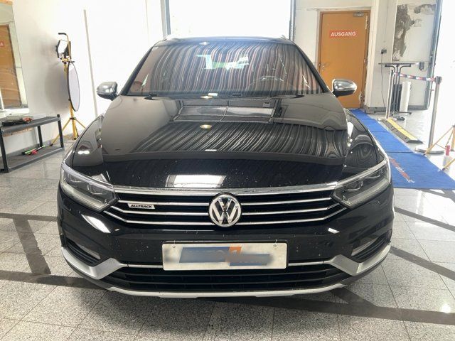 Volkswagen Passat Alltrack 2.0 TDI 4Motion BlueMotion Tech 2017 – снимка 14