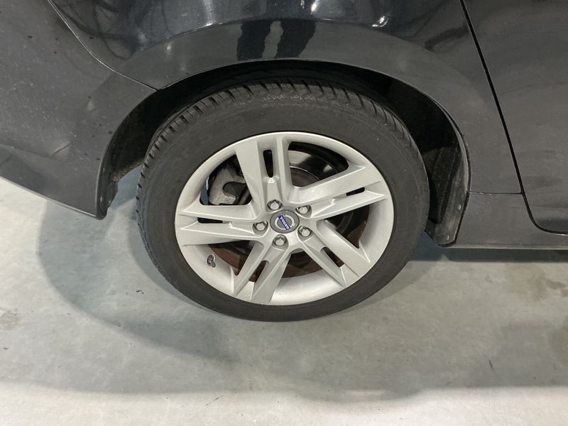 Volvo V60 2.0 D4 Momentum 2014 – снимка 9