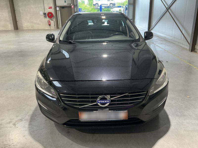 Volvo V60 2.0 D4 Momentum 2014 – снимка 14