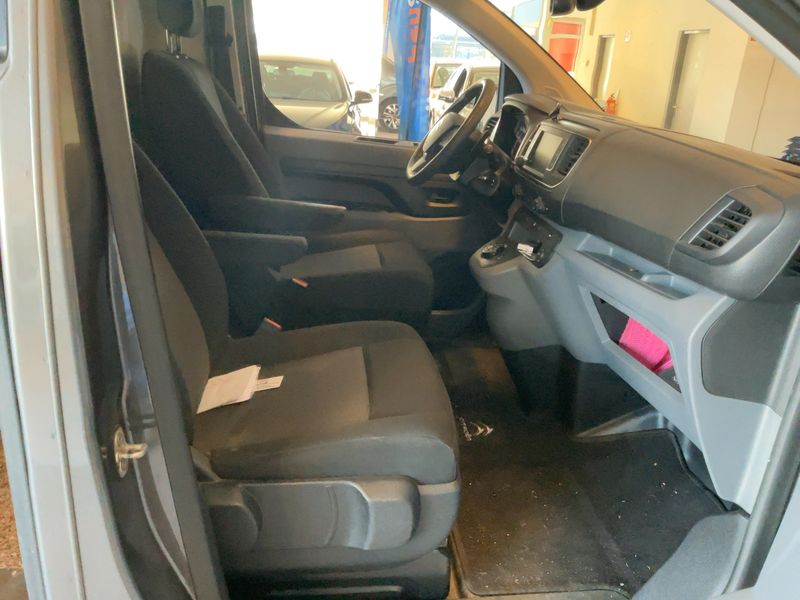 Citroen Jumpy 2.0 Blue-HDi Business M 2018 – снимка 16