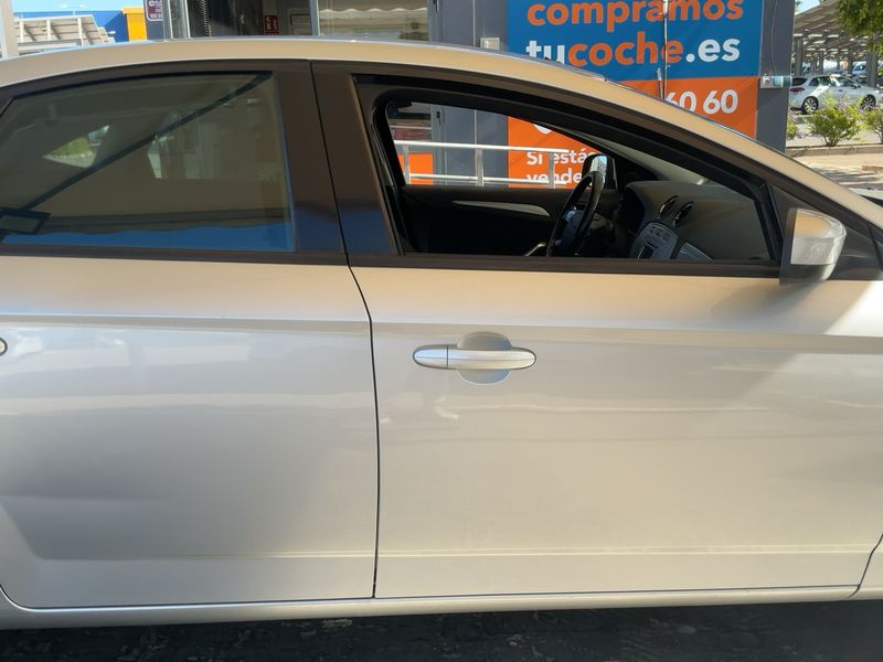 Ford Mondeo 2.0 TDCi Trend 2010 – снимка 10