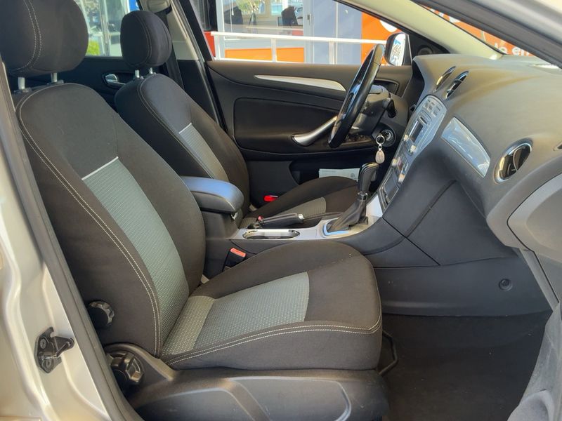 Ford Mondeo 2.0 TDCi Trend 2010 – снимка 16