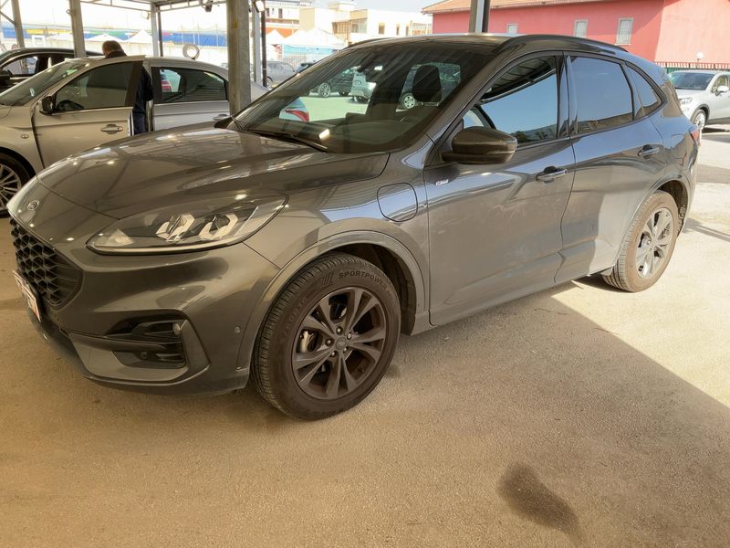 Ford Kuga 2.5 Plug-in Hybrid ST-Line 2024 – снимка 2