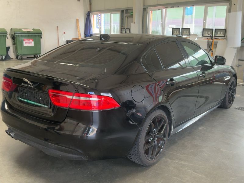 Jaguar XE 20d R-Sport 2016 – снимка 8